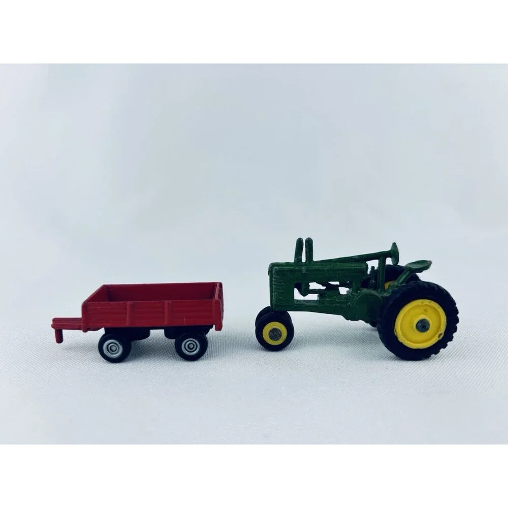 Lot Of 2 Ertl 1/64 Tractor -‎ John Deere & Red Wagon- Farm